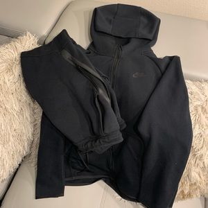 Nike Matching Sweatsuit